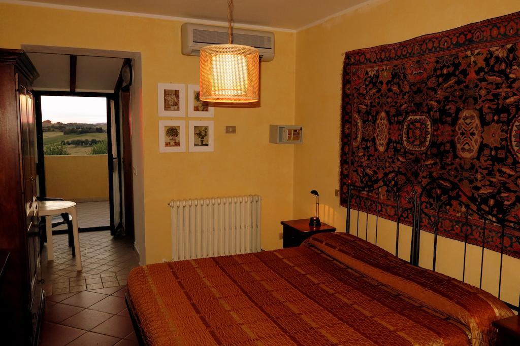Agriturismo Colomboni San Costanzo Kamer foto